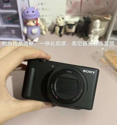 索尼相机肩带夹的正确使用方法是什么？它如何提高拍摄体验？