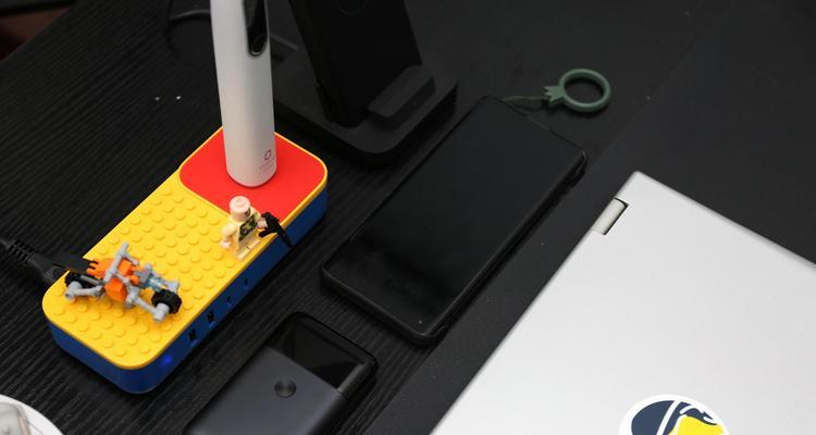 桌面多口充电器如何选择？哪种更适合办公使用？