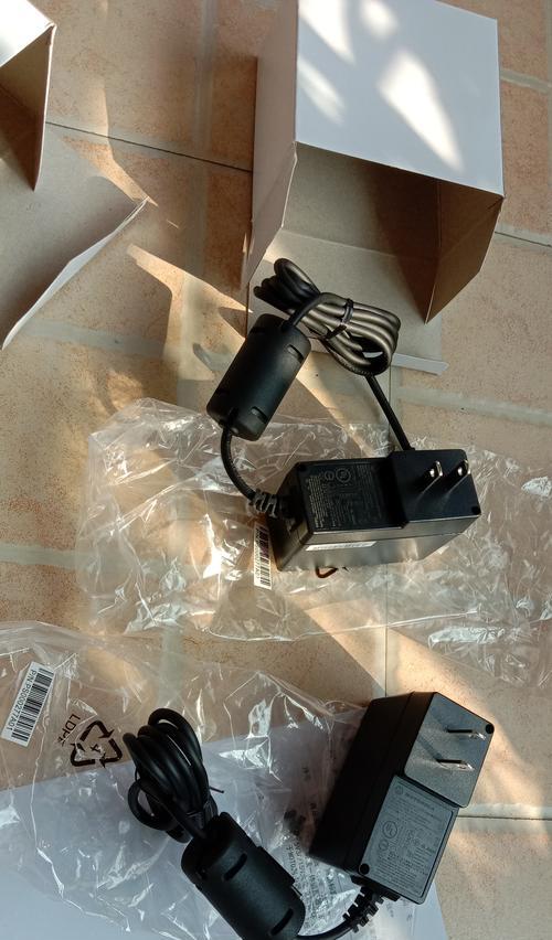 摩托罗拉充电器功率是多少？选择充电器时应注意什么？