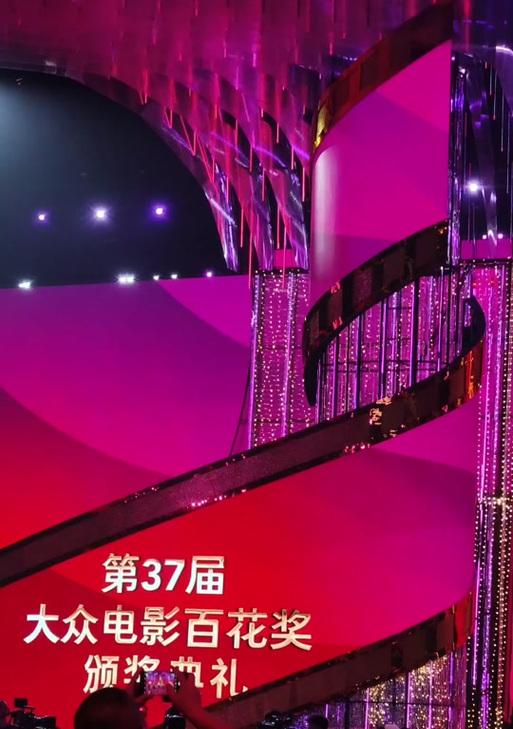 手机百花奖摄像头的使用方法是什么？如何正确使用手机百花奖摄像头？