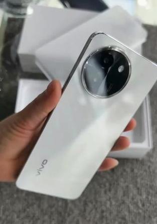 Y200i手机充电器的功率是多少瓦？充电效果如何？