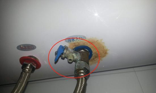 精装热水器如何进行检查？检查中应注意哪些事项？