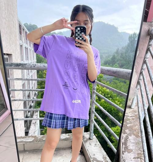 紫色手机壳摄像头空白问题如何解决？有修复方法吗？