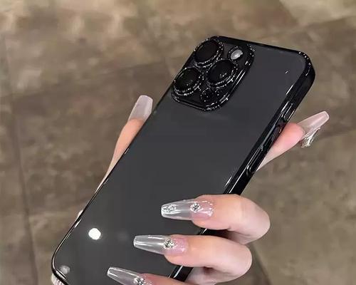 摄像头黑边框手机壳的去除方法是什么？操作中需要注意什么？