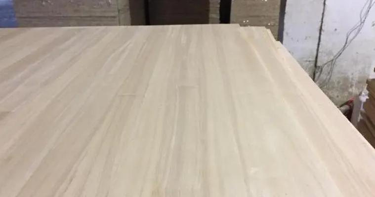橡胶木块拼接电脑桌质量如何？使用体验怎么样？