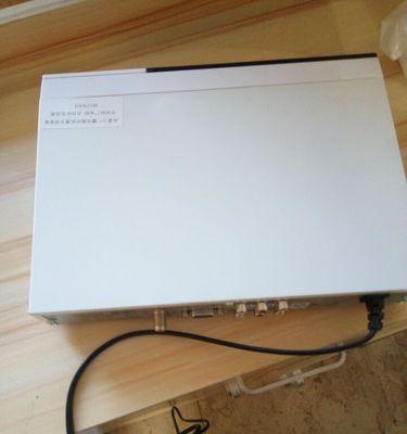 装锅盖的电视机是什么型号？有何特别之处？