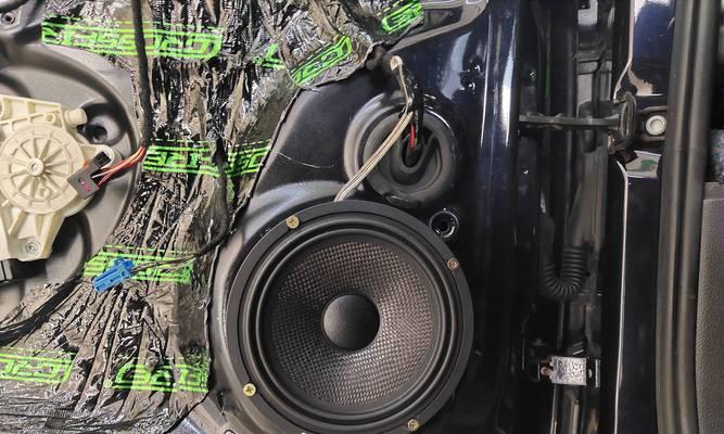 加装低音炮时拆线需要注意什么？