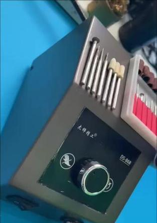 苹果手机上层打磨板有什么作用？