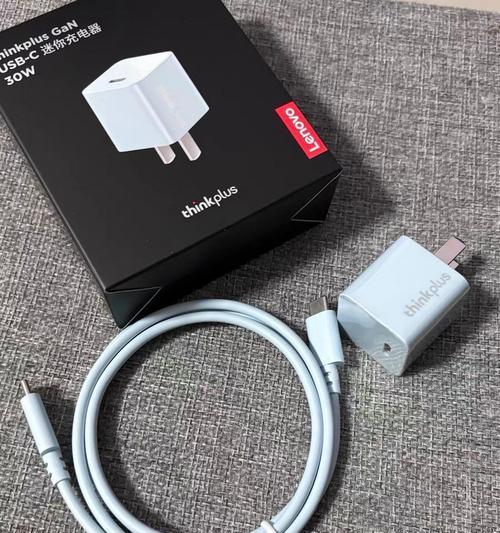 英标氮化镓充电器性能如何？使用效果怎么样？