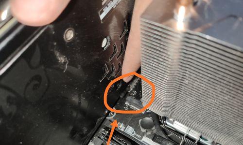 显卡插槽拆卸方法是什么？需要注意什么？