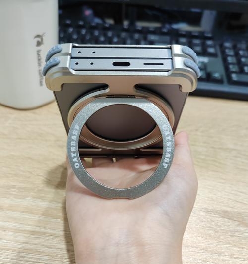 三星fold6手机套拆卸步骤是什么？拆卸时应注意什么？