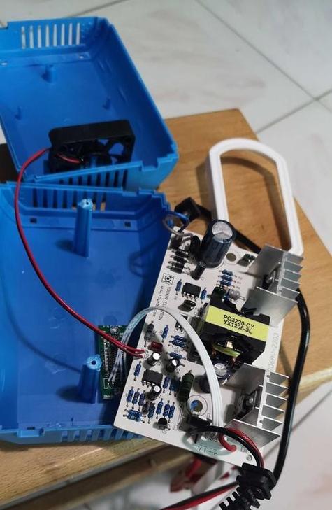 电闸插充电器充电安全吗？正确的充电方法是什么？