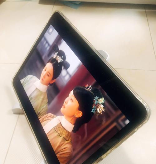 小尺寸平板支架的正确使用方法是什么？使用小尺寸平板支架有哪些注意事项？