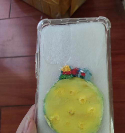铁头手机壳取不下来怎么办？