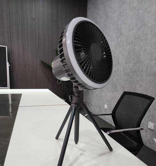 夏天怕热应该选择哪种电风扇？如何挑选高效降温产品？