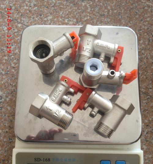 热水器管道垫片安装步骤是什么？操作中应注意什么？