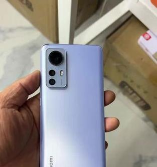 小米新款800元手机搭载的处理器性能如何？
