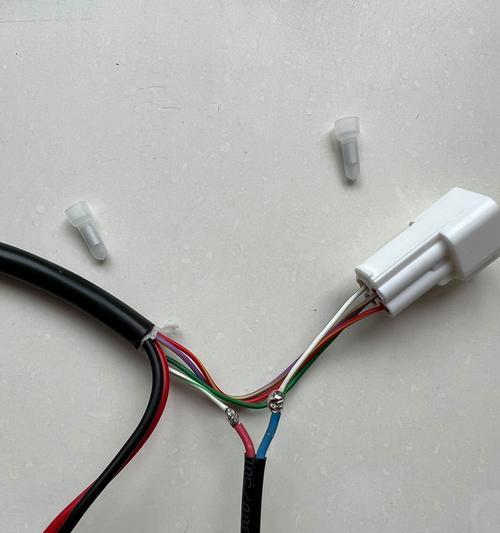 电车充电器插台使用方法？如何安全充电？