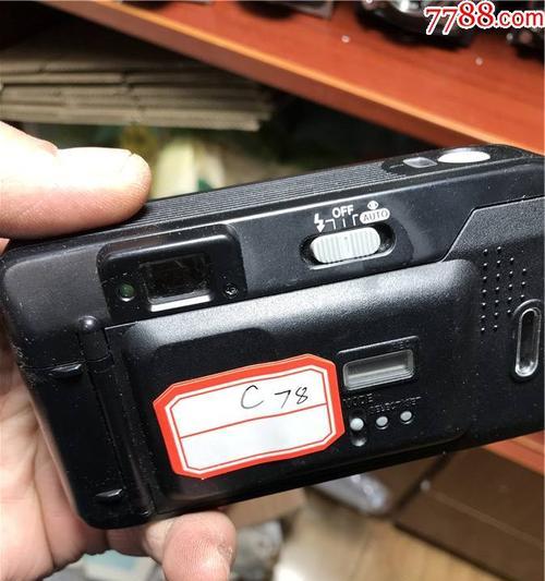 佳能mini相机充电的正确方式是什么？