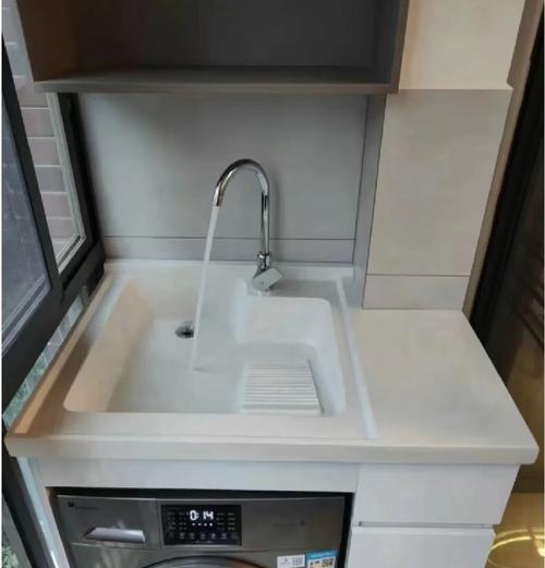 洗衣机旁边适合安装什么类型的柜子？安装柜子时应注意什么？